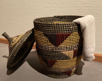 Handwoven Ugandan Grass-Lidded Baskets - Very Large Storage or Laundry Solutions