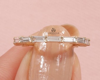 Alianza de boda de eternidad completa con diamantes de talla baguette, fina, apilable, minimalista, a juego, oro amarillo de 14 k, regalo hecho a mano para mujer.