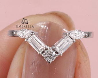 Art-Deco-Baguette-Schnitt Ehering, 14K Weißgold-Labor gewachsener Diamant gebogener Ring, Stapeln Diamantring, halbe Eternity Band, Chevron Band.