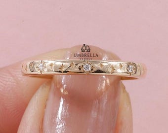 Starburst Moissanite Wedding Band Ring, Vintage Star Band, 14K Gold Star Burst Engraved Ring, Celestial Wedding Band, Minimalist Ring band