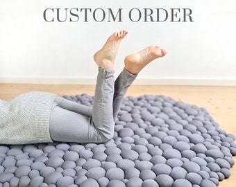 Custom Bubbly Mat: Handmade Cotton-Polyester Anti-Slip Rug