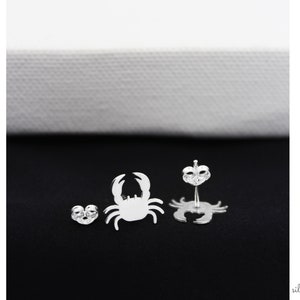 Crab Earrings , Minimalist  Earrings , Dainty Earrings , Stud Earrings , 925 Sterling Silver