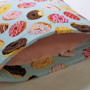 Padded Book Sleeves Donut Prints, Tablet Sleeves, Cute Gifts, Cotton Fabric, Lined, No Closure, Handmade Book Lover Gifts, Book Club Gift