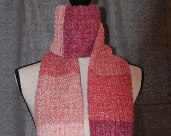 Foulard tricoté à la main - Nuances de rose - Doux et chaud