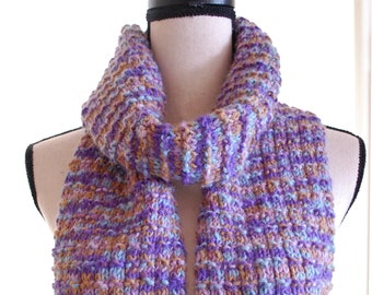 Handgebreide veelkleurige wolmix sjaal: lavendel, roze, aqua