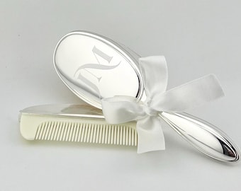 Personligt set med babyborste och kam i pläterat silver | Present att minnas | Babyborste | Dopborste