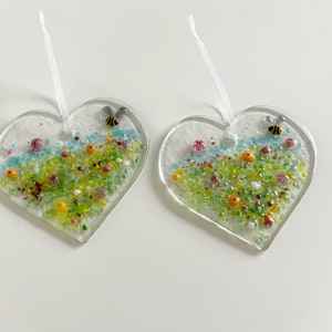 Fused Glass Heart Meadow Flowers and Bee Suncatcher, Fused Glass Hanging Decoration, Valentines, Mothers Day Gift image 4