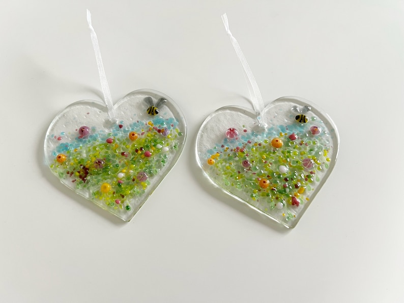 Fused Glass Heart Meadow Flowers and Bee Suncatcher, Fused Glass Hanging Decoration, Valentines, Mothers Day Gift image 4