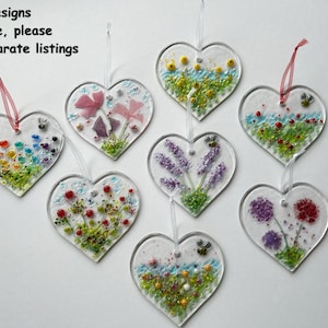 Fused Glass Heart Meadow Flowers and Bee Suncatcher, Fused Glass Hanging Decoration, Valentines, Mothers Day Gift image 6