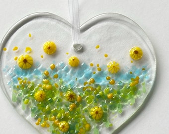 Sunflowers fused glass hanging heart, fused glass heart suncatcher, glass decoration, mothers day gift, handmade birthday gift