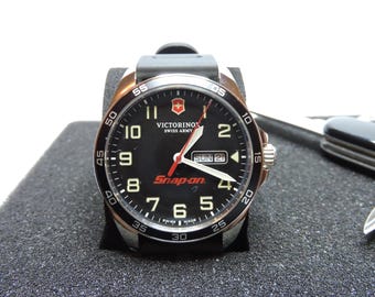 V270 Vintage Swiss Army Victorinox Water Resistant Stainless Men's