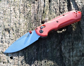 Benchmade 560 Mini Estilo Freek (Coral)