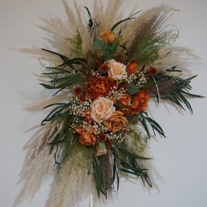 Künstliche Blumen Champagner / Rost / Eukalyptus-Rosen, die Swag, süßes Herz-Tischblumen, Boho-Hochzeits-Dekor färben