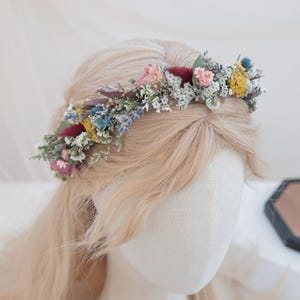 Corona nuziale di ranuncoli secchi, fiori secchi per matrimonio, spose rustiche boho, corona di fiori di campo secchi