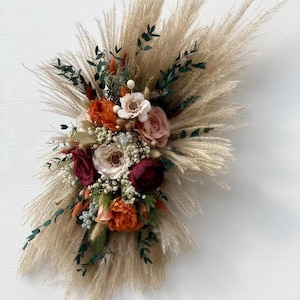 BOHO pampagras bruiloft boog arrangement rustieke prieel arrangementen witte bloemen eucalyptus bruiloft boog pampagras bruiloft decor
