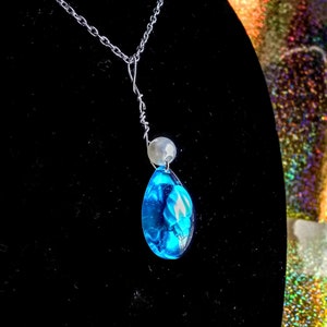 ocean necklace, shell necklace, water, sea shore theme, shells, blue, pearl, resin plastic