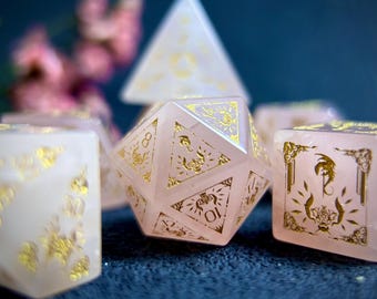 Juego de dados de ojo de gato rosa: dados poliédricos tallados a mano para DND RPG