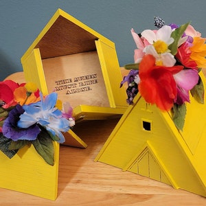 Midsommar Yellow Temple Box / Optional Custom Message / Trinket Box / A24 Art / Horror Art / Fire Temple / Jewelry Box / Harga / Gift Box