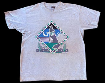 Vintage 1993 Native American Southwestern Howling Wolf Design Light Gray Single Stitch Men’s T-Shirt by Wild Hare Size XL (As Is - Stains)