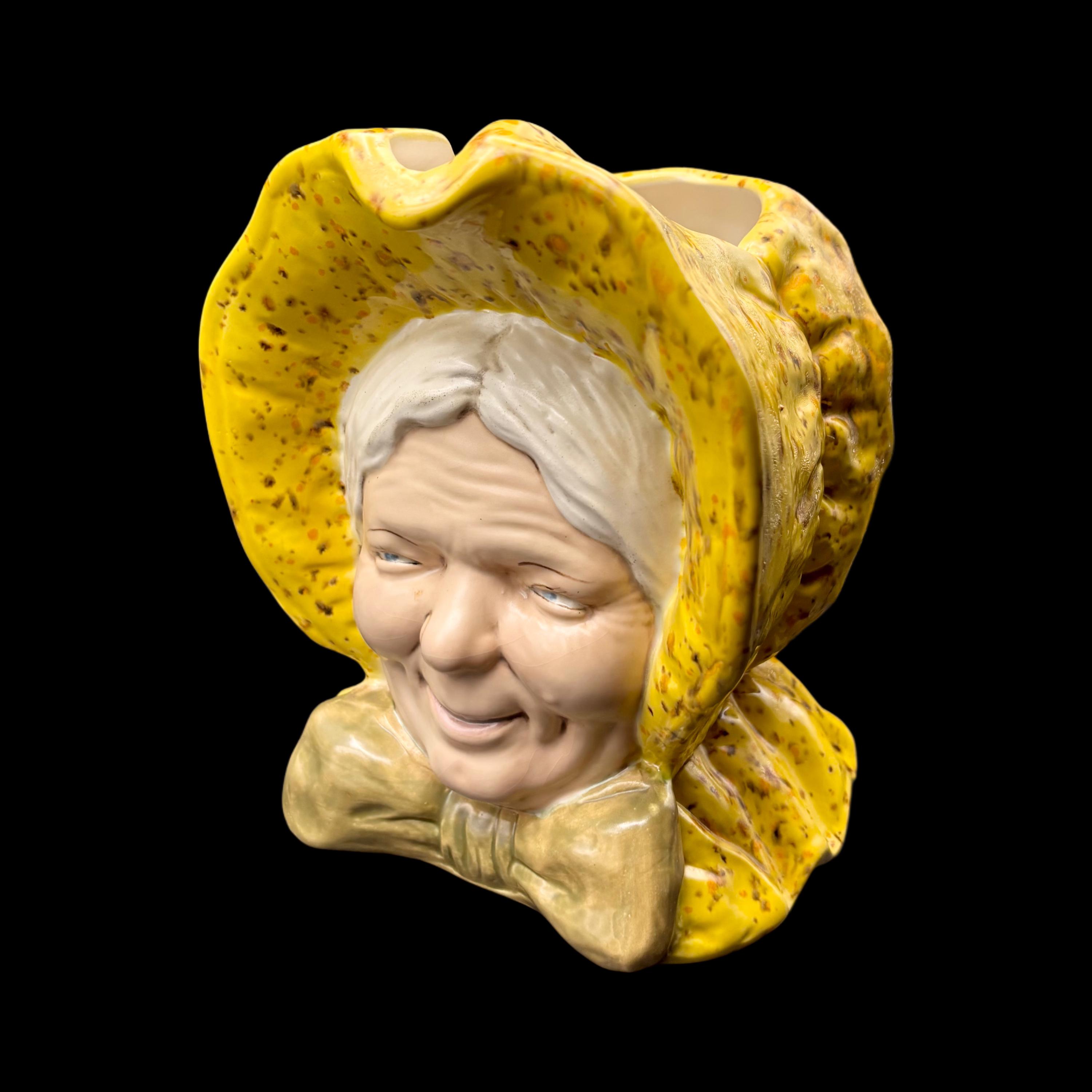 ハンガリー フォークアート 陶器製 ボトル おばさん Vintage 1974 Hand Painted Ceramic Smiling Happy Grandma Old Lady