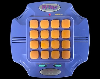 RARE Vintage 1996 Tiger Electronics Henry Handheld Sounds Memory Game Electronic Toy (Tested & Works)