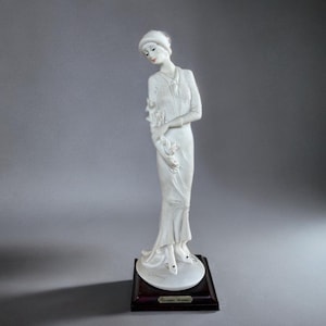 Giuseppe Armani Figurine Lady With Flowers - Etsy