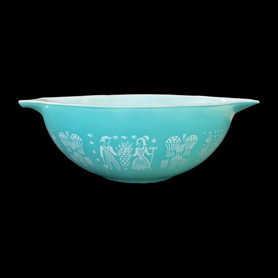 Pyrex Reproductions Vintage 1950s Pyrex Amish Butterprint White on Turquoise Large 4 Qt ...