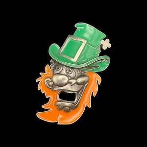 Vintage Drunk Leprechaun Belt Buckle Bottler Opener Metal Enamel w/ Green Four Leaf Clover Hat & Red Hair 4.5” x 2.5” St Patrick’s Day Lucky