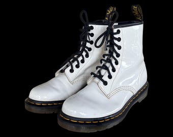 Dr. Martens 1460 White Patent Leather Lace up 8 Eyelet Punk  display picture 1