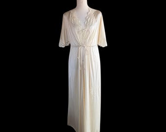 Vintage 1970s Shadowline Cream Nylon Satin Lace Maxi Robe & Nightgown Peignoir Set w/ Faux Pearl Buttons and Pockets
