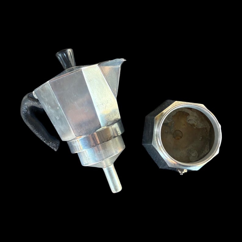 Vintage Bialetti Moka Express Aluminum & Stainless Steel Italian Espresso Maker Stovetop Coffee Pot (6 Cups, 48 oz) 8.5” image 6