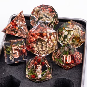 Polyhedral Handmade Flower Dnd Dice Set, Resin Dice for Dungeons and Dragons, Sharp Edge Dice, RPG Dice, Resin d&d Dice Gifts, d and d dice
