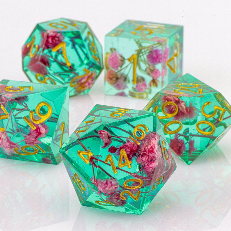 Resin DnD DICE, Handmade Resin Dice with Flowers, Sharp Edge Resin Dice, Dungeons and Dragons, Dice for Role Playing Games, Polyhedral Dice Pic 1 (F01) Style