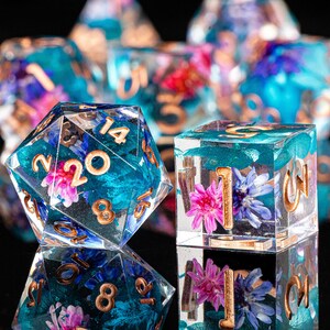 The Flower Resin DnD Dice Set, Handmade Flowers D&D Dice, Sharp Edge Dice for Dungeons and Dragons, RPG Dice, DnD Dice Gifts, d and d dice