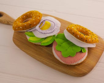 Felt Play Bagel Toy, Pretend Food for Kids
