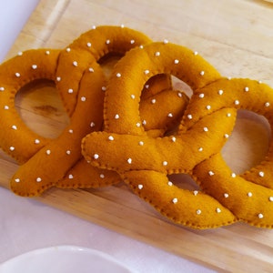 Pretzel felt, Christmas toys, Felt food, Christmas decoration