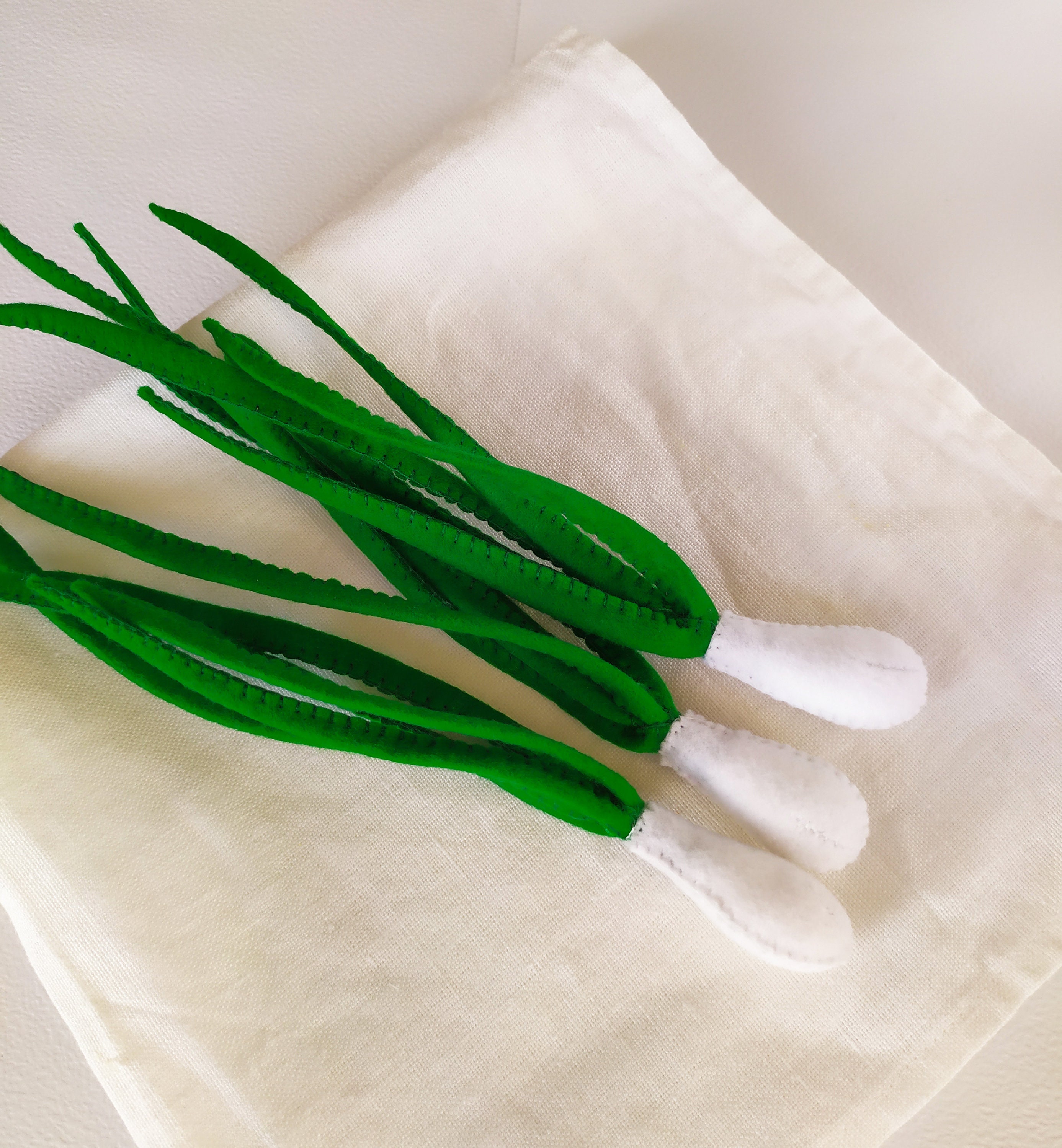 Felt Green Onions