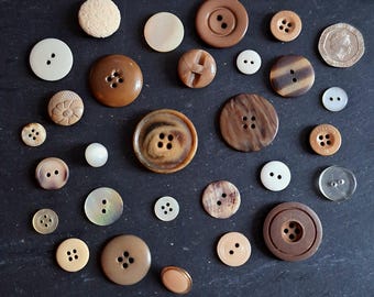 Mélange de boutons vintage nacré lait d'avoine, mercerie beige crème, fournitures créatives cottagecore, kit de journal indésirable