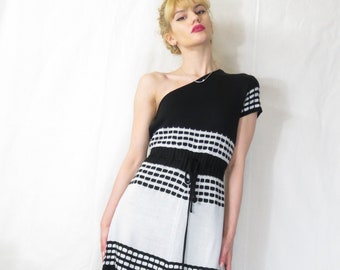 one shoulder knitted dress, black and gray stripped dress