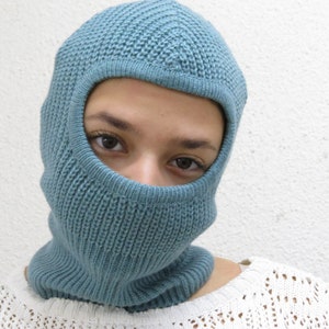 balaclava. ski mask, winter helmet hat ,blue knit balaclava ,neck warmer, ribbed hat .snowboard warm beanie imagem 4