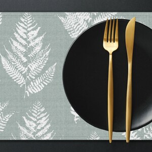 Soft Green Placemat Watercolour Leaf Pattern Placemat set of 4 6 8 10 Custom Placemat Table Linen Placemat for Round Square Table PL321