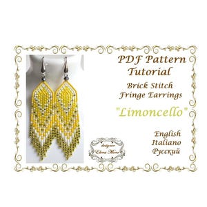 Peut inclure: Un tutoriel de modèle PDF pour des boucles d'oreilles à franges en point de brique intitulé Limoncello. L'image montre une paire de boucles d'oreilles en perles jaunes, blanches et gris foncé avec le texte du motif et la créatrice Elena Mono.