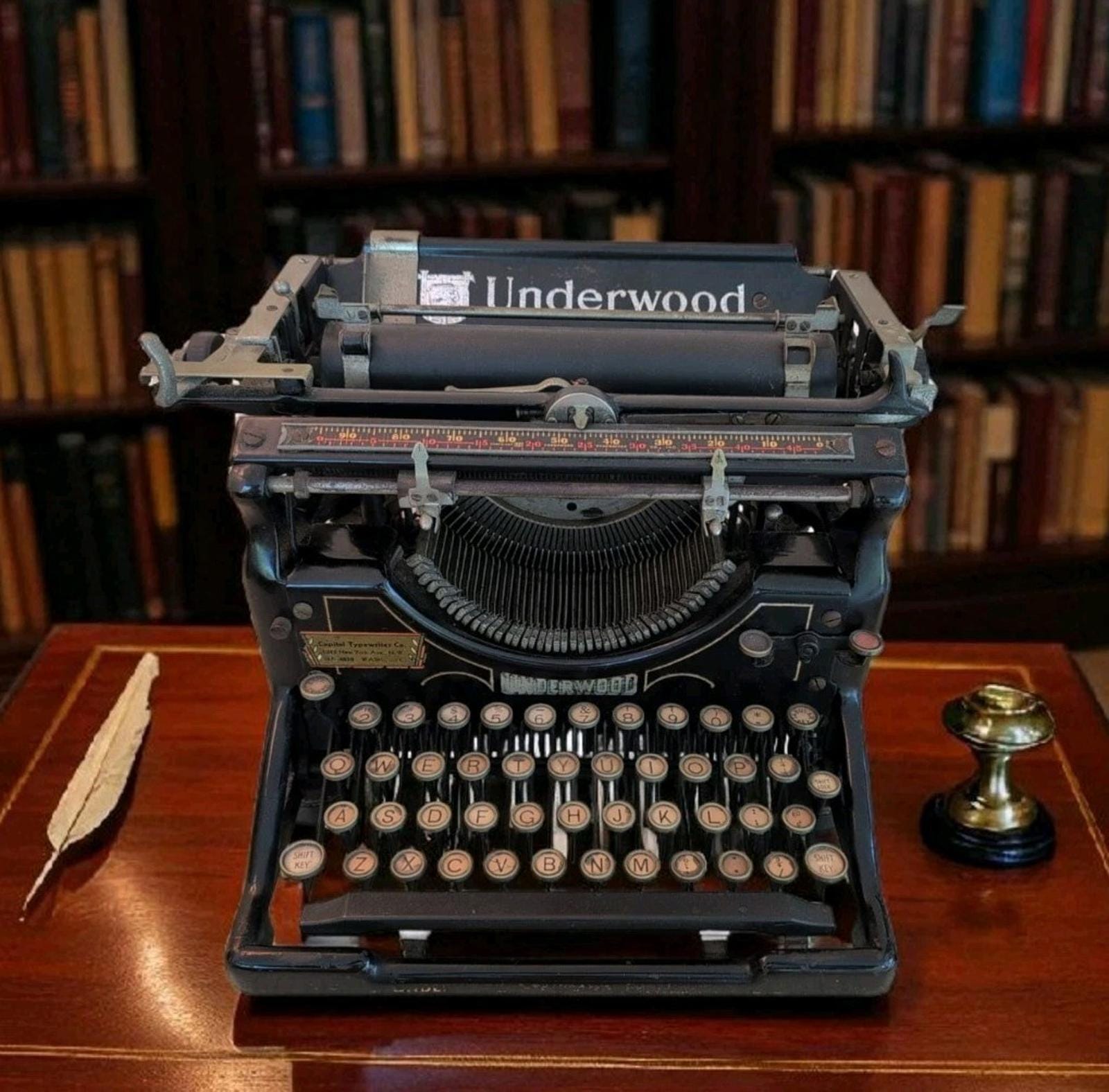 UNDERWOOD クラシックタイプライター 黒 実働品 UNDERWOOD PORTABLE FOUR BANK タイプライター Antique