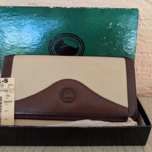 Vintage Dooney & Bourke All-Weather Leder Scheckheft/Brieftasche Taupe/British Tan