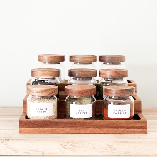 Mini pots à épices en bois d'acacia avec support - avec ou sans étiquettes imperméables personnalisées
