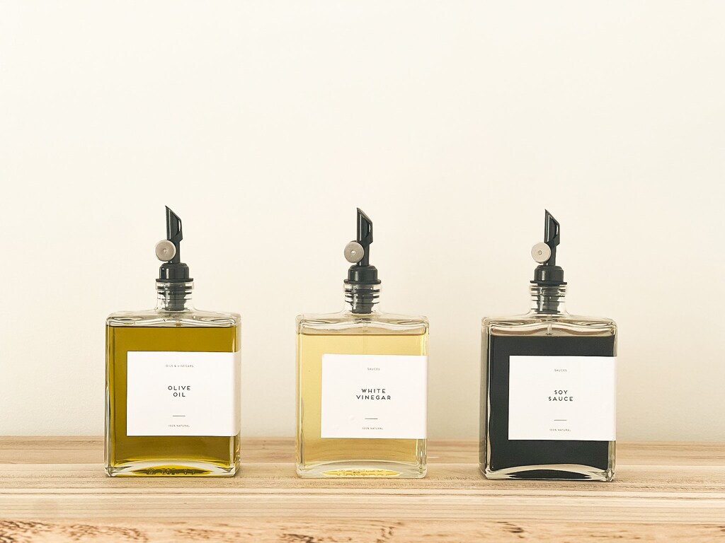 Dispenser Olio In Vetro 500 Ml Con Ugello Antigoccia E Imbuto In Acciaio, Bottiglia Per Olio D'Oliva E Aceto, Design Trasparente