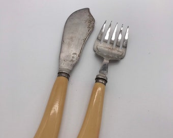 Fabulous Harrison Fisher & Co antique fish servers, silver plated serving knife and fork, natural handles, scrolled detail, rare collectible