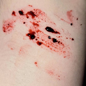 Stain Free Coagulated Scab Blood - professional film grade for special effects makeup - Halloween cosplay theater Tv movie SFx realism gel