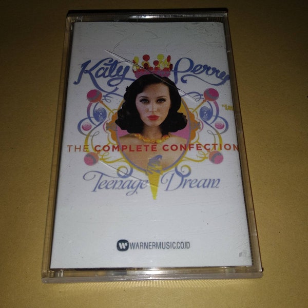 Katy Perry - Cassetta Teenage Dream (The Complete Confection).