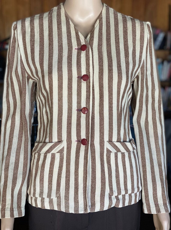 VINTAGE 1940s - Classic Lightweight Wool Vertical-